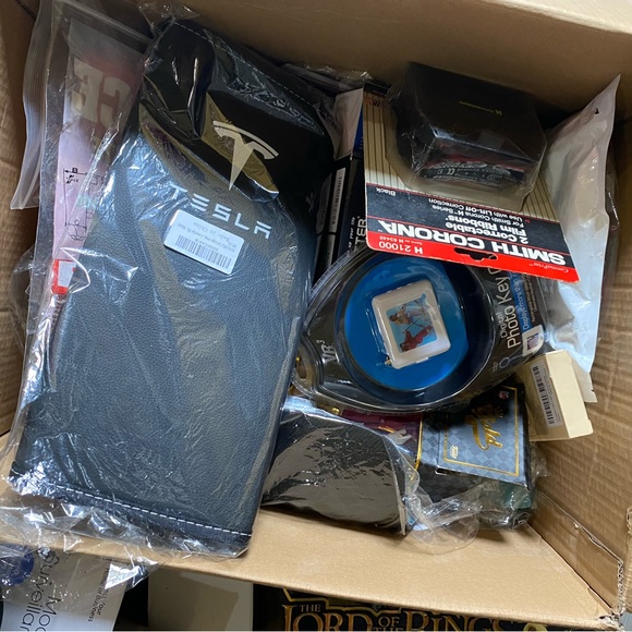 3 items Mystery Box OverStock Shelf Pull amazon Walmart gen merchandis… - Picture 9 of 15